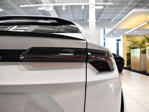 Used 2024 Lamborghini Urus S AWD/4WD image 16