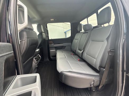 Certified 2022 Ford F150 Lariat w/ Equipment Group 502A High image 21