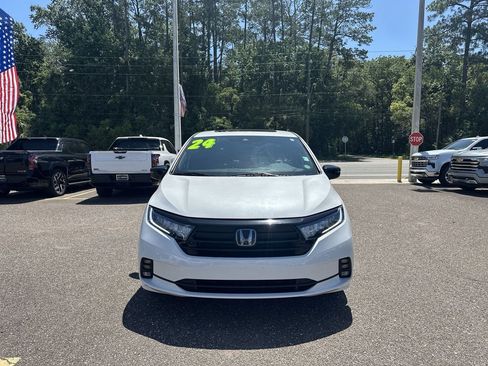 Used 2024 Honda Odyssey Sport image 11