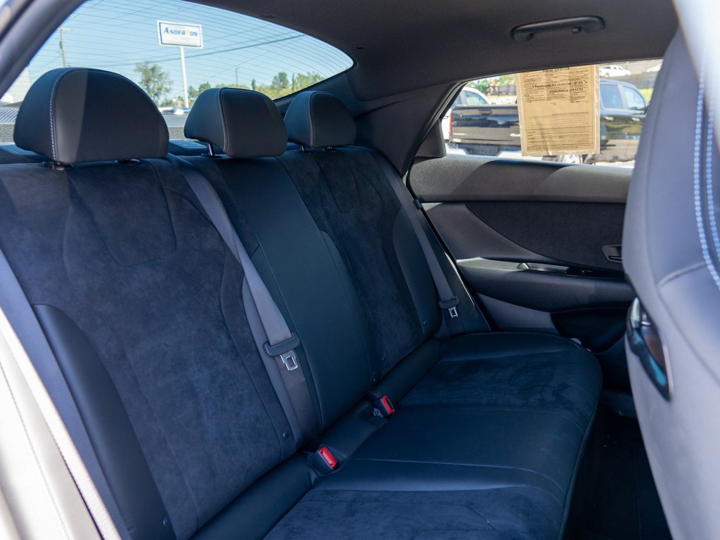 Used 2026 Hyundai Elantra N FWD image 18