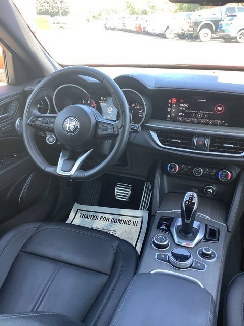 Used 2023 Alfa Romeo Stelvio Ti AWD/4WD image 20