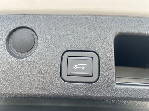 New 2026 Chevrolet Equinox LT w/ Convenience Package II image 7