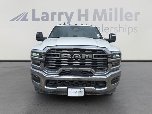 New 2025 RAM 3500 Tradesman w/ Chrome Appearance Group image 9