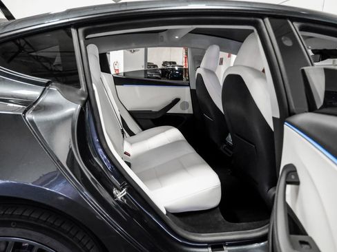 Used 2024 Tesla Model 3 Standard Range RWD image 34