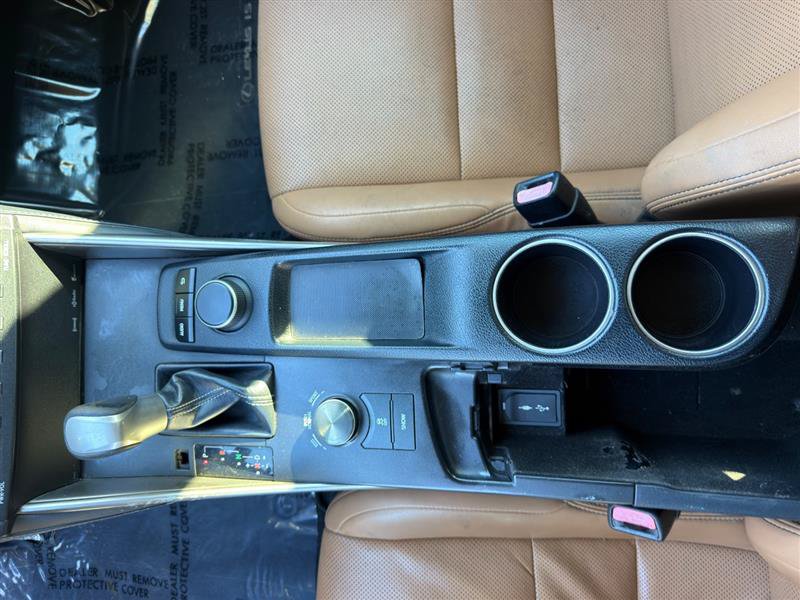Used 2016 Lexus IS 200t RWD image 15