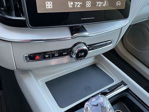 New 2026 Volvo XC60 T8 Ultra w/ Protection Package Premier AWD/4WD image 19