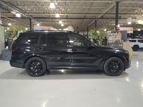 Used 2024 BMW X7 M60i w/ Executive Package image 6