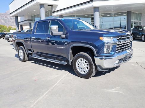 Used 2020 Chevrolet Silverado 3500 LTZ w/ LTZ Convenience Package image 8