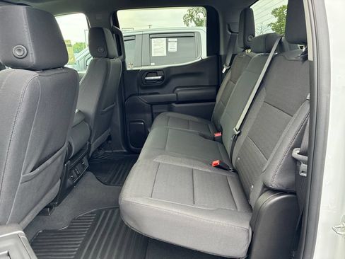 Used 2025 Chevrolet Silverado 1500 Custom Trail Boss w/ LPO, Dark Essentials Package AWD/4WD image 17