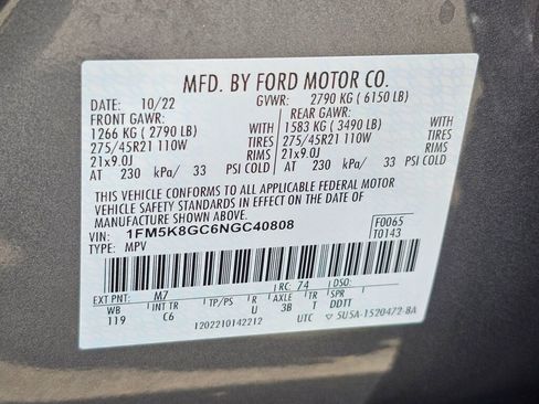Used 2022 Ford Explorer ST w/ Equipment Group 401A AWD/4WD image 30