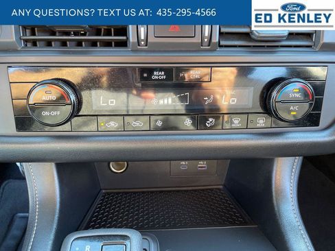 Used 2024 Nissan Pathfinder S AWD/4WD image 13