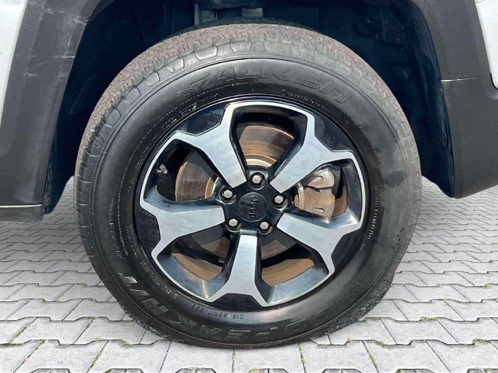 Used 2021 Jeep Renegade Trailhawk AWD/4WD image 8