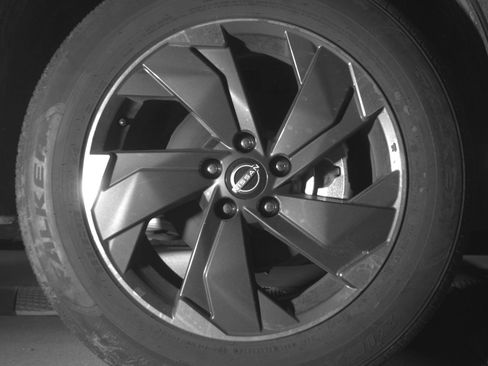 Used 2025 Nissan Rogue SV image 13