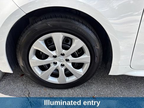 Used 2024 Toyota Corolla LE FWD image 10
