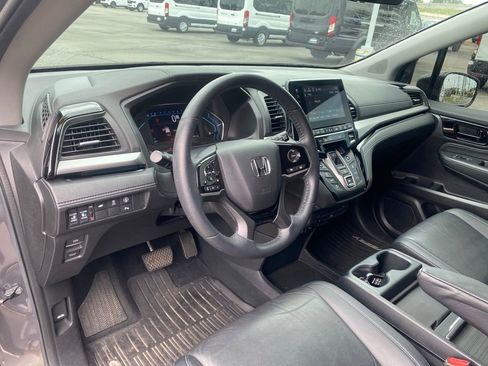 Used 2023 Honda Odyssey Touring image 12