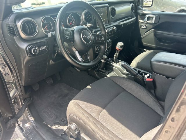 Used 2022 Jeep Wrangler Unlimited Sport AWD/4WD image 11