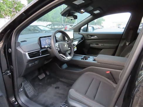 New 2025 Honda Prologue EX image 2