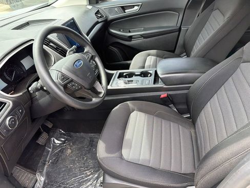 Used 2021 Ford Edge SE FWD image 9
