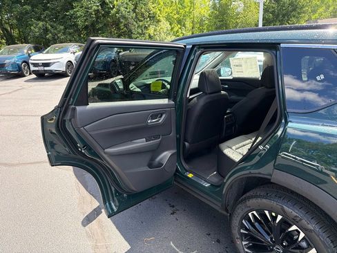 New 2026 Nissan Rogue Dark Armor AWD/4WD image 24