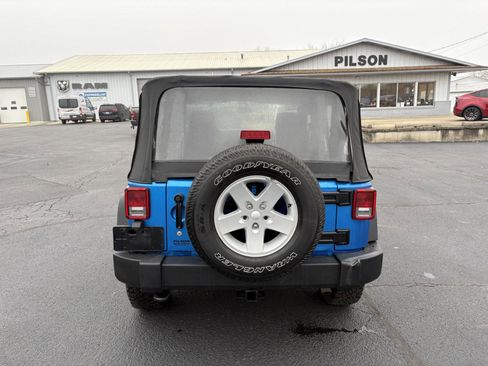 Used 2016 Jeep Wrangler Sport w/ Connectivity Group image 12