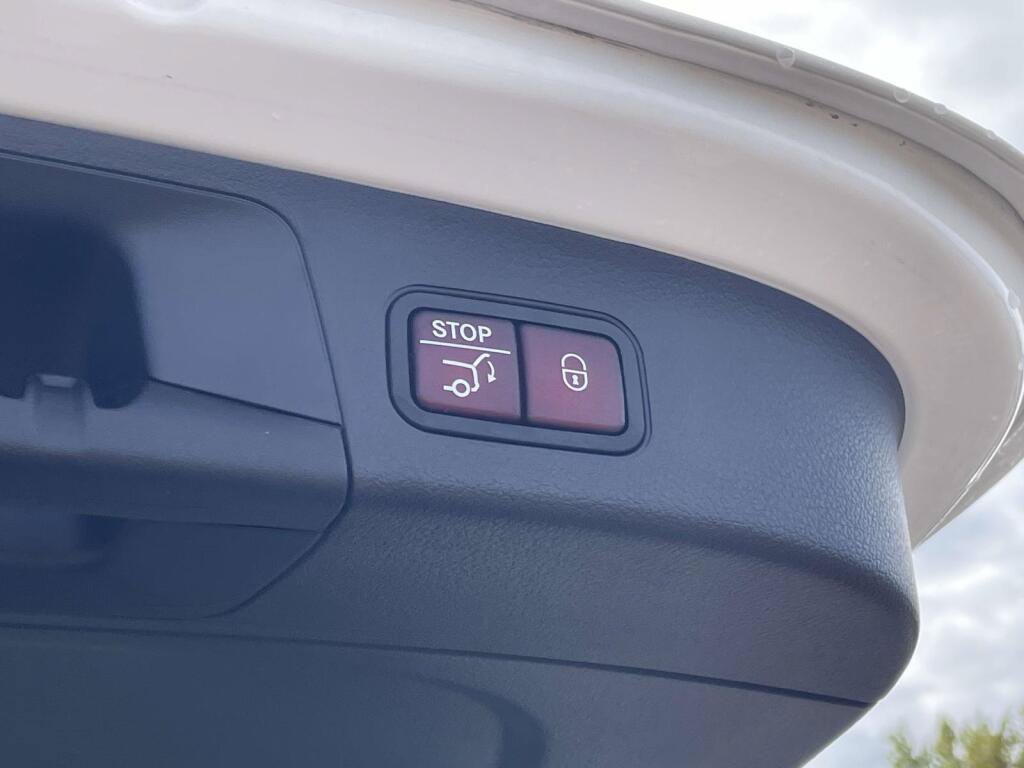 Used 2024 Mercedes-Benz GLA 250 4MATIC image 18