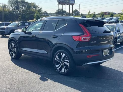 Certified 2023 Volvo XC40 B5 Ultimate w/ Protection Package Premier AWD/4WD image 5