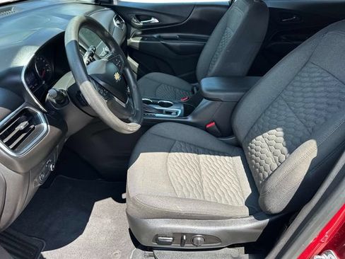 Used 2020 Chevrolet Equinox LT w/ LPO, Floor Liner Package FWD image 18