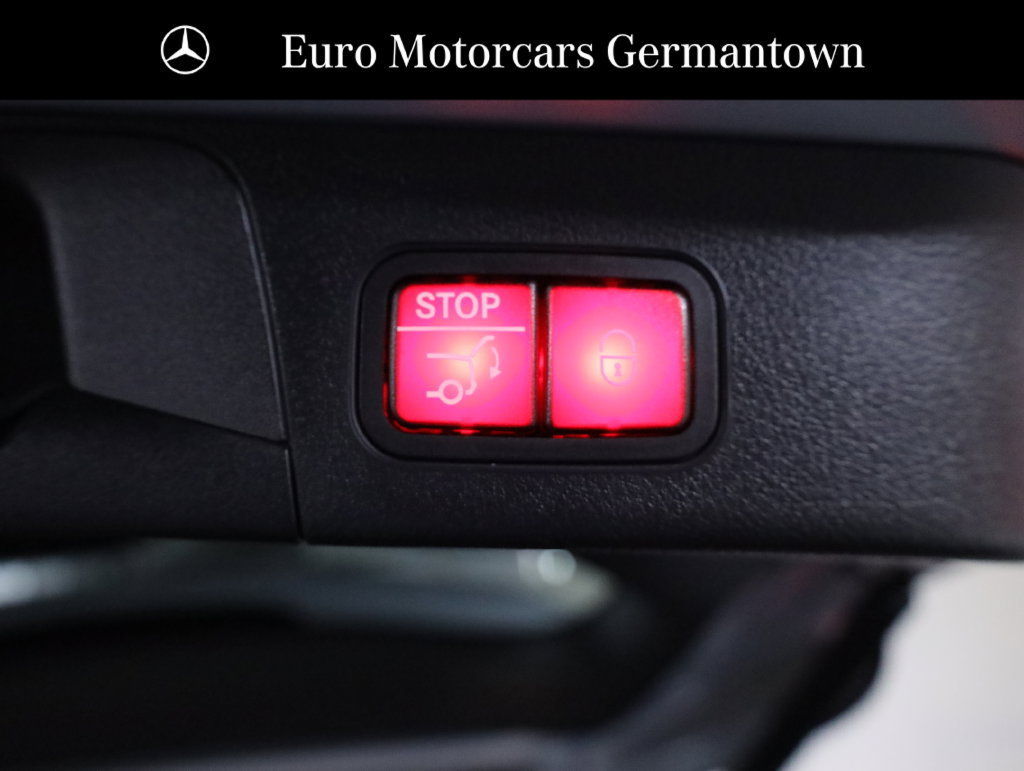 Used 2024 Mercedes-Benz EQB 300 4MATIC image 52