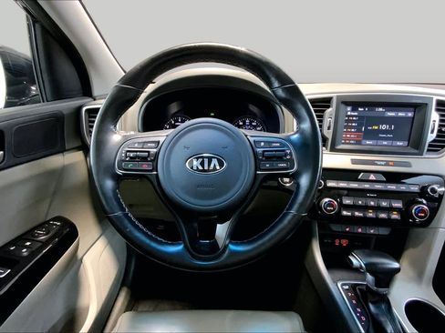 Used 2019 Kia Sportage EX w/ EX Premium Package FWD image 5
