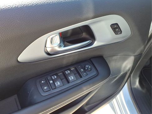 New 2026 Chrysler Pacifica Limited AWD/4WD image 21
