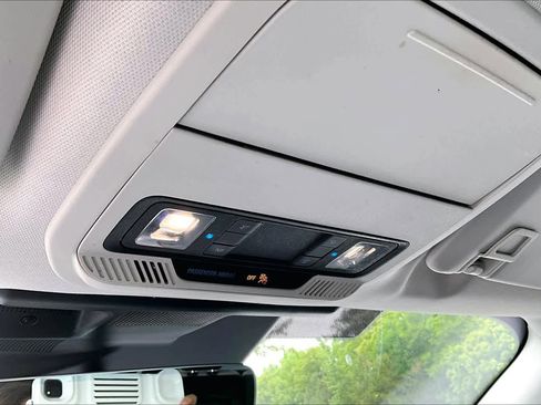 Used 2021 Ford Mustang Mach-E Premium RWD image 38