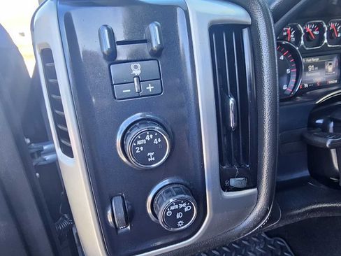 Used 2015 GMC Sierra 1500 SLE w/ SLE Value Package AWD/4WD image 19