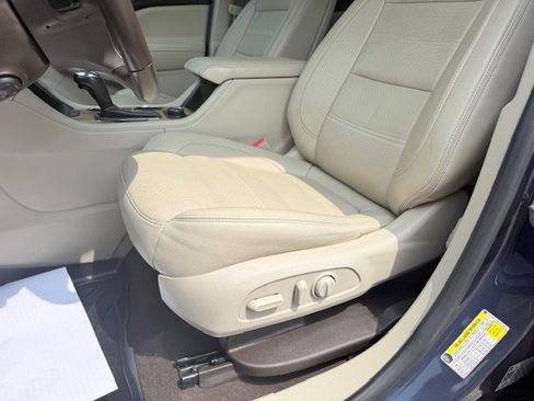 Used 2019 GMC Acadia Denali FWD image 9