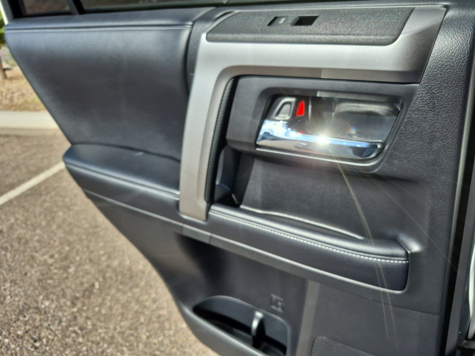 Used 2019 Toyota 4Runner SR5 AWD/4WD image 19