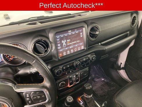 Used 2021 Jeep Gladiator Overland image 3