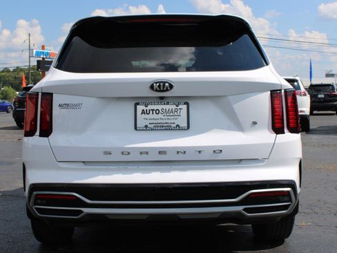 Used 2021 Kia Sorento S w/ Panoramic Sunroof Package FWD image 5