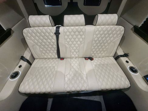 Used 2024 Mercedes-Benz Sprinter 3500 w/ Parking Package image 22
