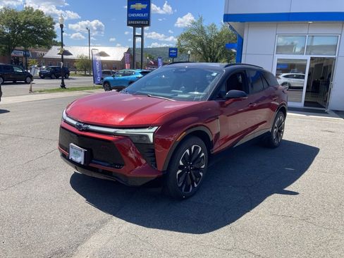 New 2025 Chevrolet Blazer EV RS image 3