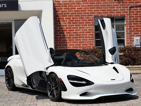 New 2026 McLaren 750S Spider image 18
