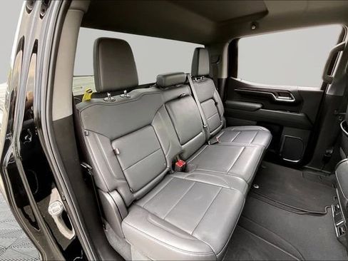 Used 2024 GMC Sierra 1500 SLT w/ X31 Off-Road Package image 17