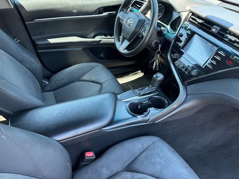 Used 2019 Toyota Camry LE FWD image 15