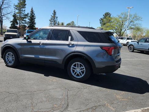 New 2026 Ford Explorer Active AWD/4WD image 7