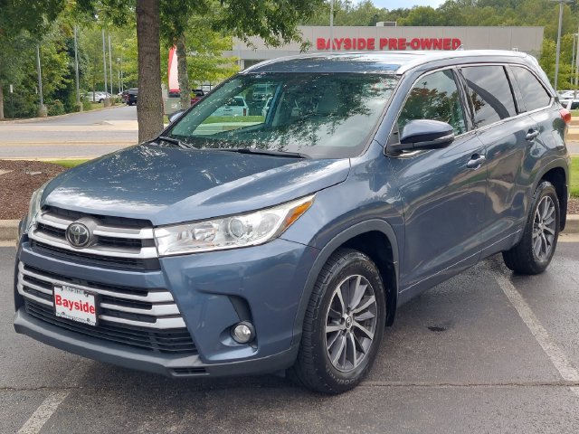 Used 2018 Toyota Highlander XLE AWD/4WD image 7