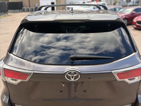 Used 2015 Toyota Highlander Limited Platinum image 56
