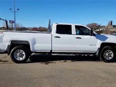 Used 2018 Chevrolet Silverado 3500 W/T w/ WT Convenience Package image 9