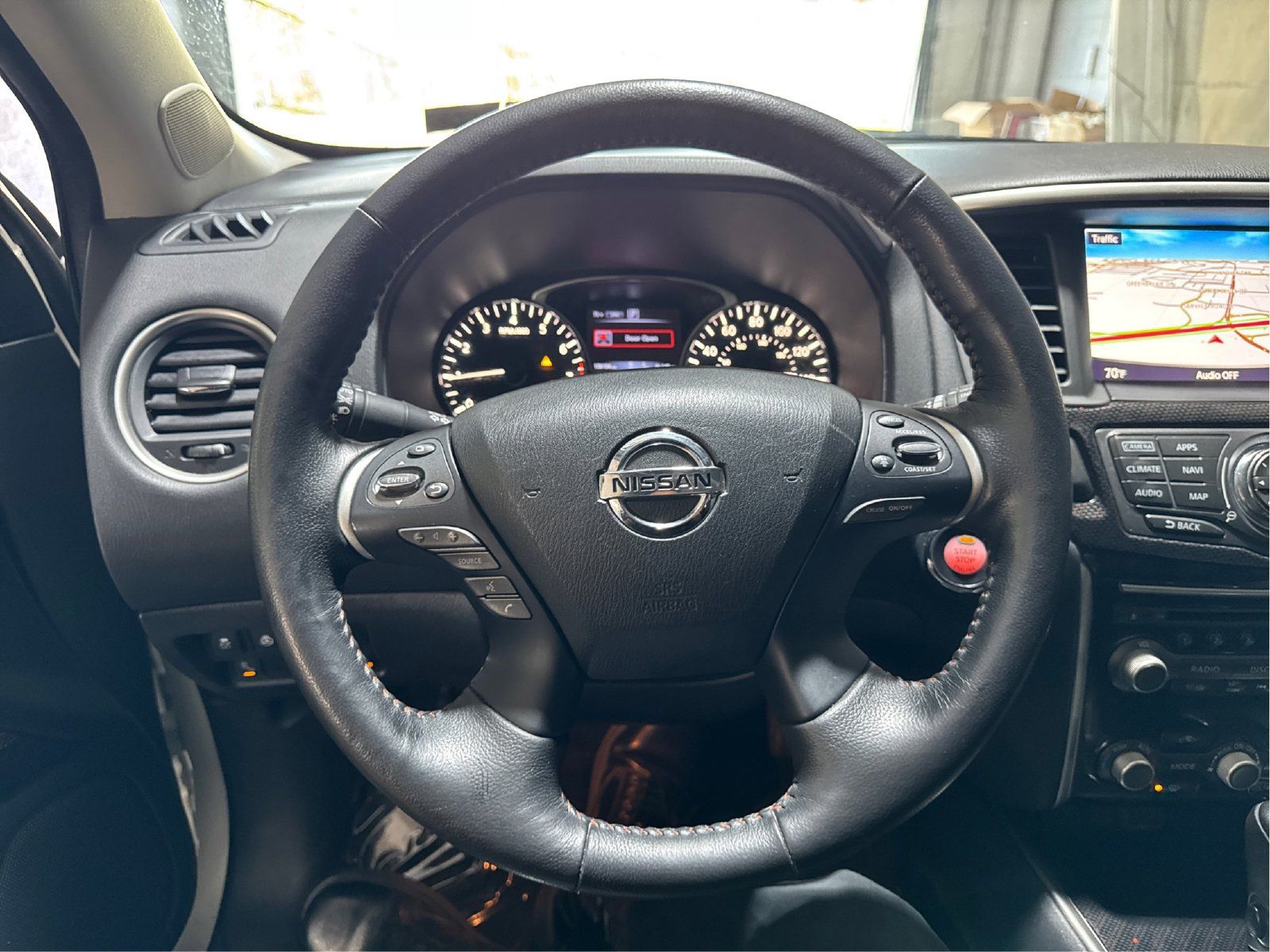 Used 2020 Nissan Pathfinder SL AWD/4WD image 17