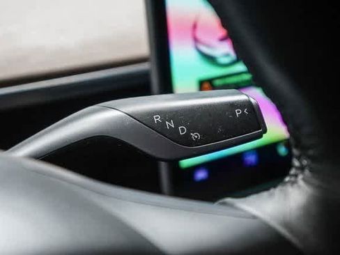 Used 2021 Tesla Model Y Long Range image 22