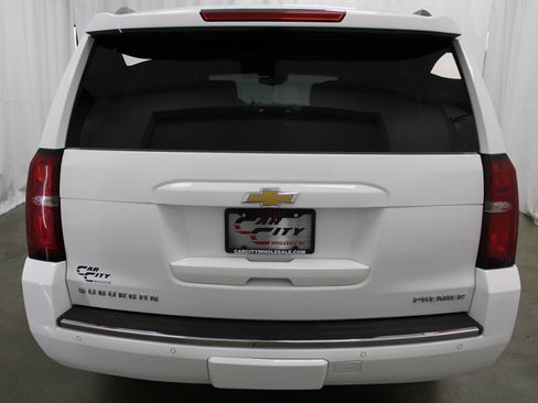 Used 2020 Chevrolet Suburban Premier image 4