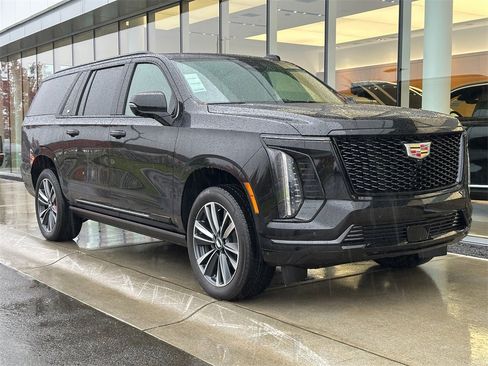 New 2026 Cadillac Escalade ESV Sport w/ Touring Package image 7