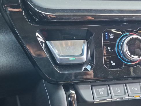 New 2026 GMC Sierra 2500 AT4X w/ LPO, Black Badging Package AWD/4WD image 16